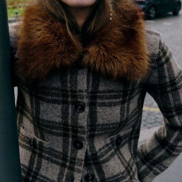 Zara Knit Cardigan Jacket with Faux Fur Collar Front Pockets Size XL NWT - Picture 3 of 13